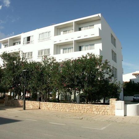 Hotel Maria Es Pujols Exterior foto