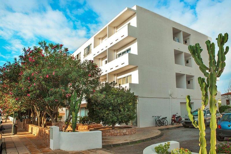 Hotel Maria Es Pujols Exterior foto